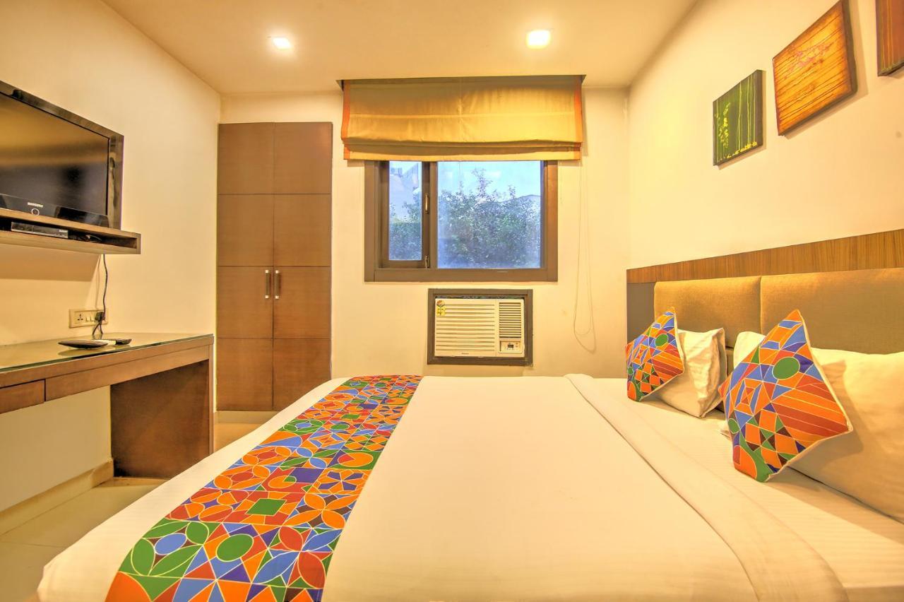 FabHotel Le Grand New Delhi Extérieur photo