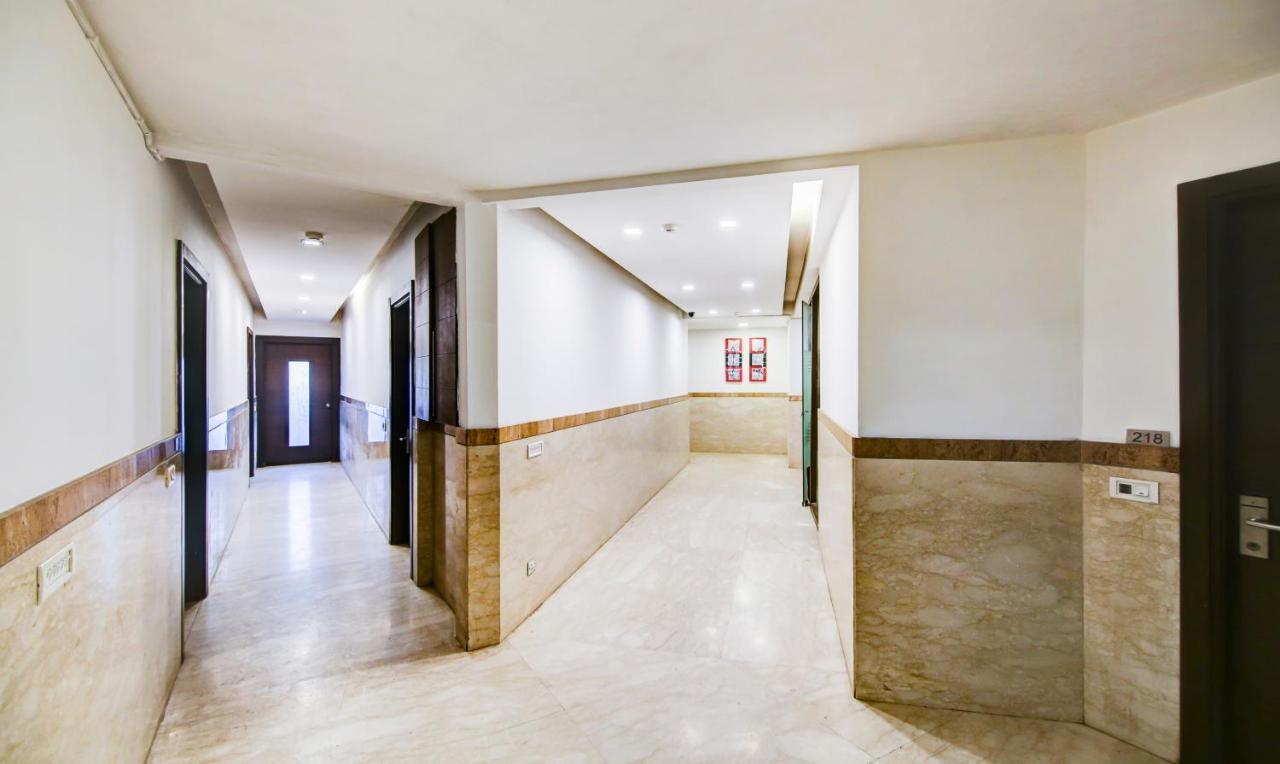 FabHotel Le Grand New Delhi Extérieur photo